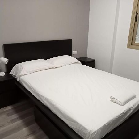 Apartamento Con Encanto,Piscina Y A 200 Metros De La Playa 萨洛 外观 照片